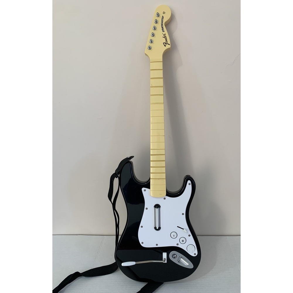 Wii Harmonix Rock Band Fender Stratocaster Guitar #19091 - NO DONGLE + TESTED